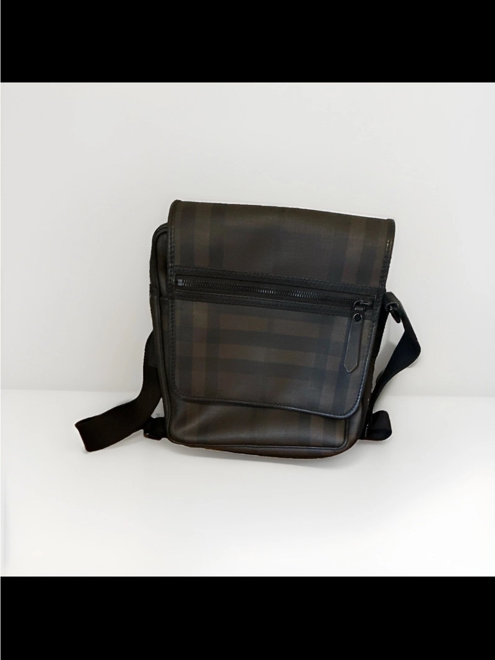 Authentic Burberry Smoke Check Messenger Crossbody Bag + Entrupy Certificate